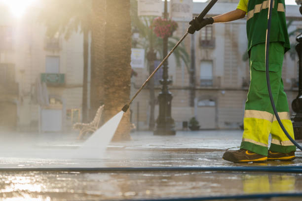 Best Patio and Deck Pressure Washing  in Niagara, WI